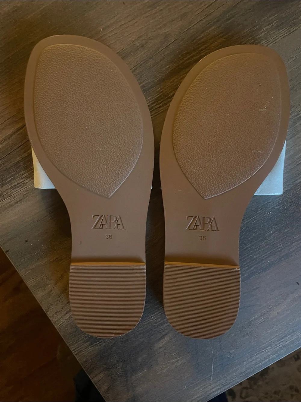 ZARA Cream Slide Sandals with Brown Footbed - Picture 2 of 2